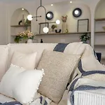Beautiful Haussmannian Apartment - South Balcony